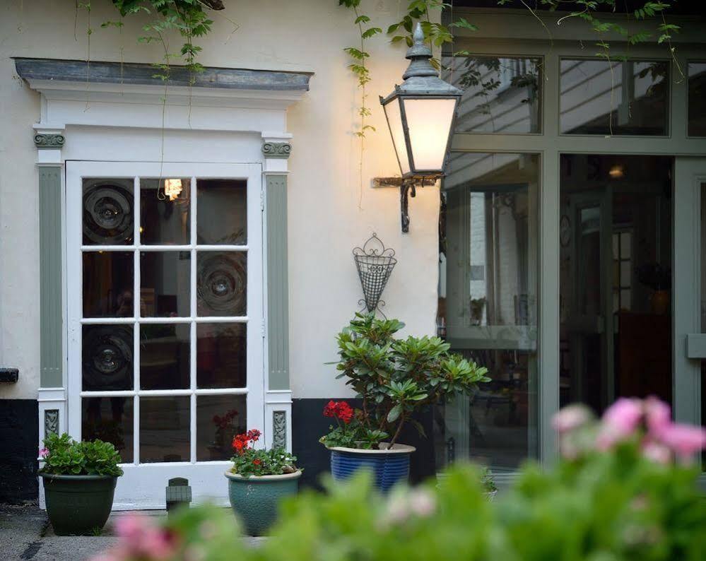 The Rose And Crown Hotel Уисбийч Екстериор снимка